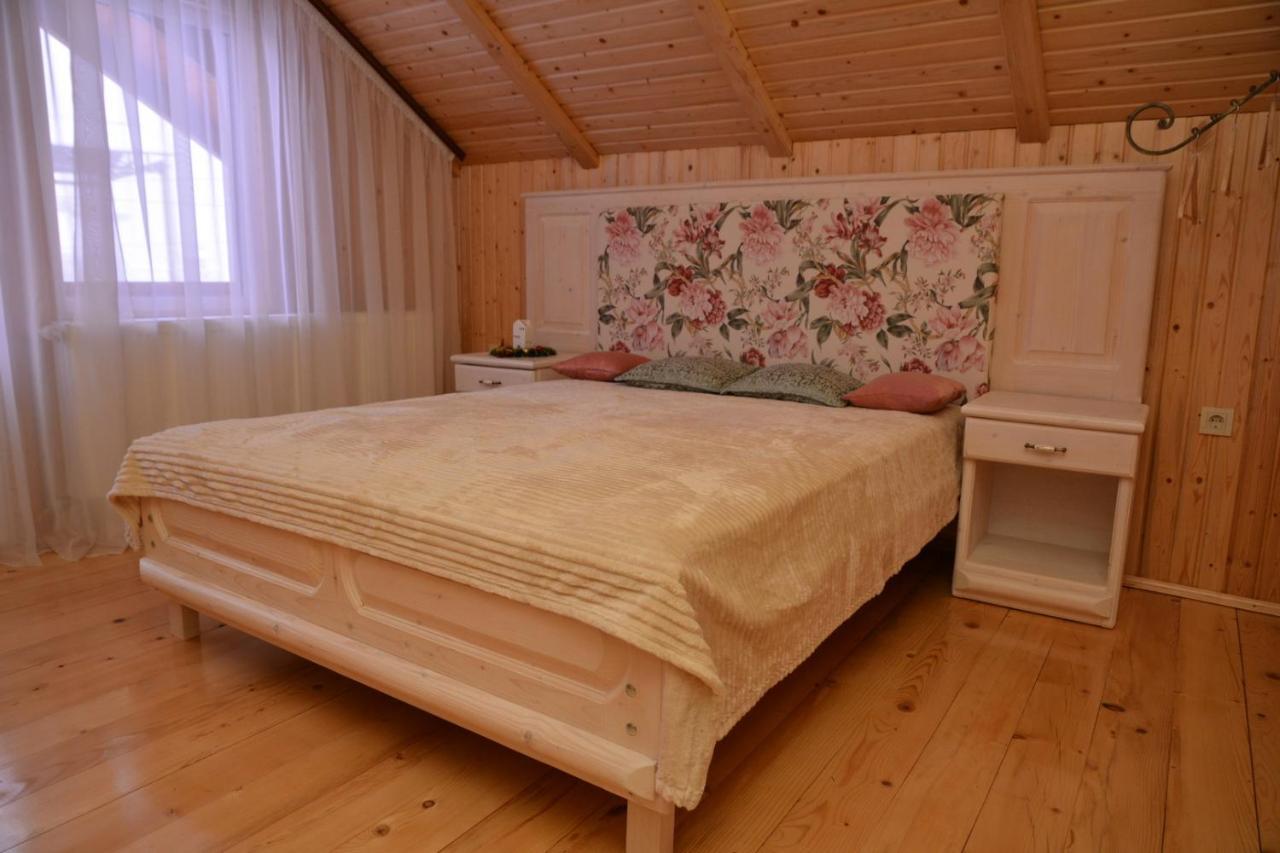 Котедж Соняшник Verkhovyna Esterno foto